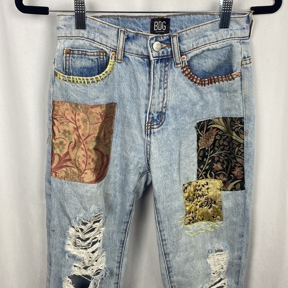 BDG High-Waisted Cowboy Jean – Printed Patchwork - Size 24 - Picture 5 of 16